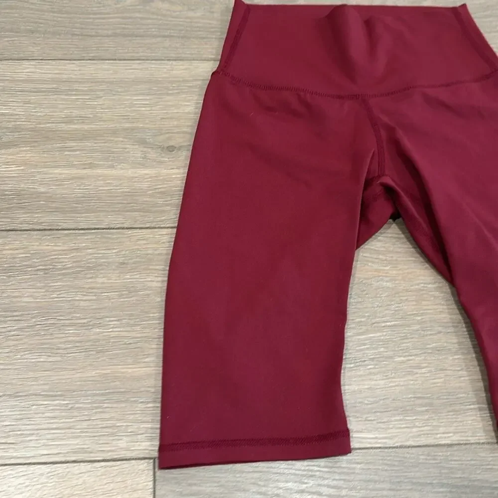 SAVVI Burgundy Wine Red Sienna Mid Rise Active Workout Running Biker Shorts Sz S